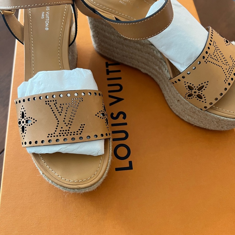 Louis Vuitton Tan Sandals with Wedge Heel and Ankle Strap